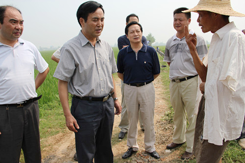 省农机局吴庆峰局长到宜昌调研农机化工作并检