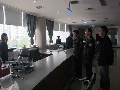 恩施州农机化办检查来凤县农机安全生产工作 恩施州农机化办检查来凤县农机安全生产工作