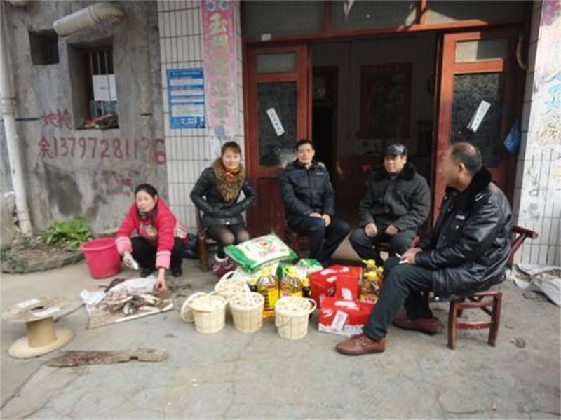 石首：送温暖 真情守护农机安全生产一片天