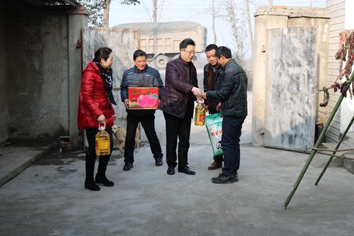 东宝区开展春节“送温暖”走访慰问活动