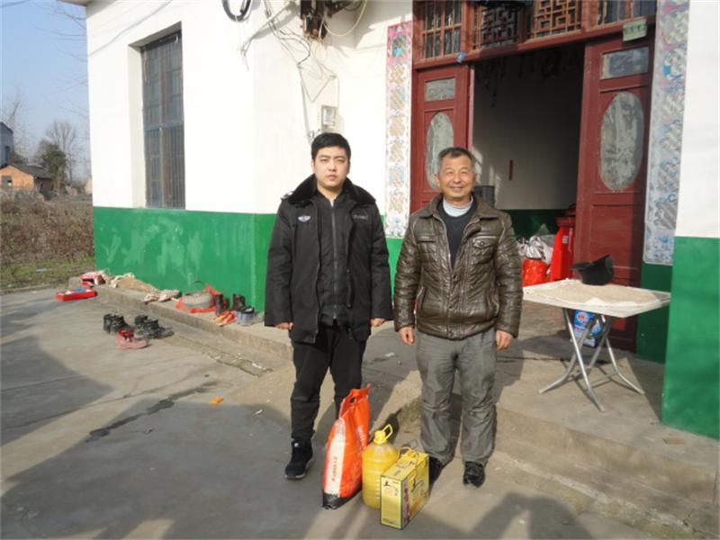 石首：开展“送温暖”走访慰问农机手活动